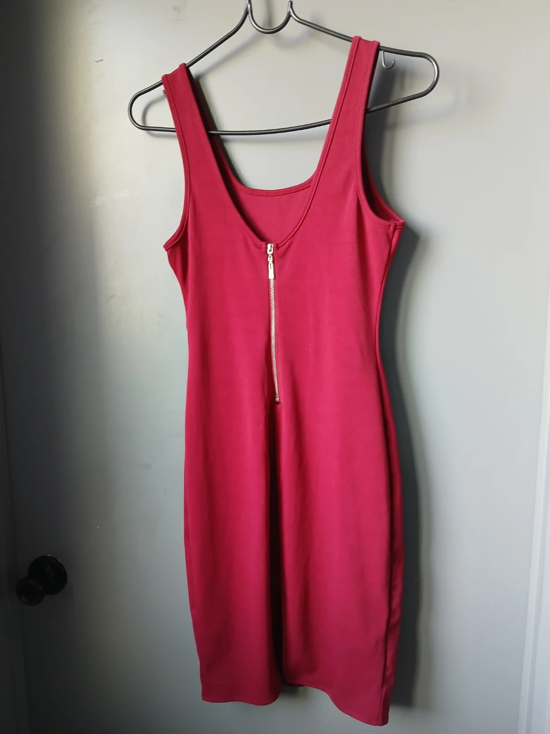 Women's Red Sleeveless Bodycon Dress with Zipper - photo 2