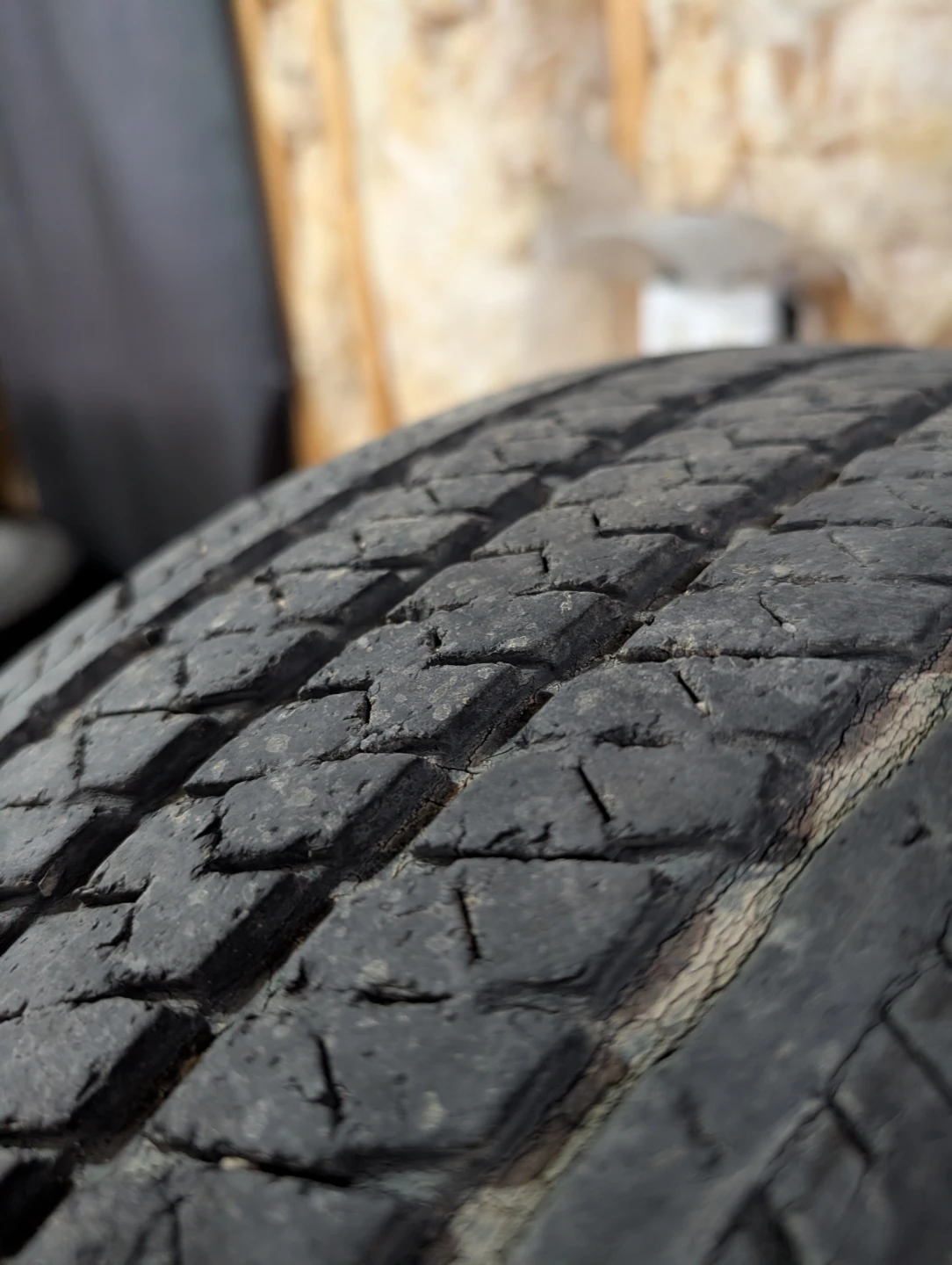 (4)-255/70R17 All Season Tires On Rims 2018 Chevrolet Silverado - photo 2