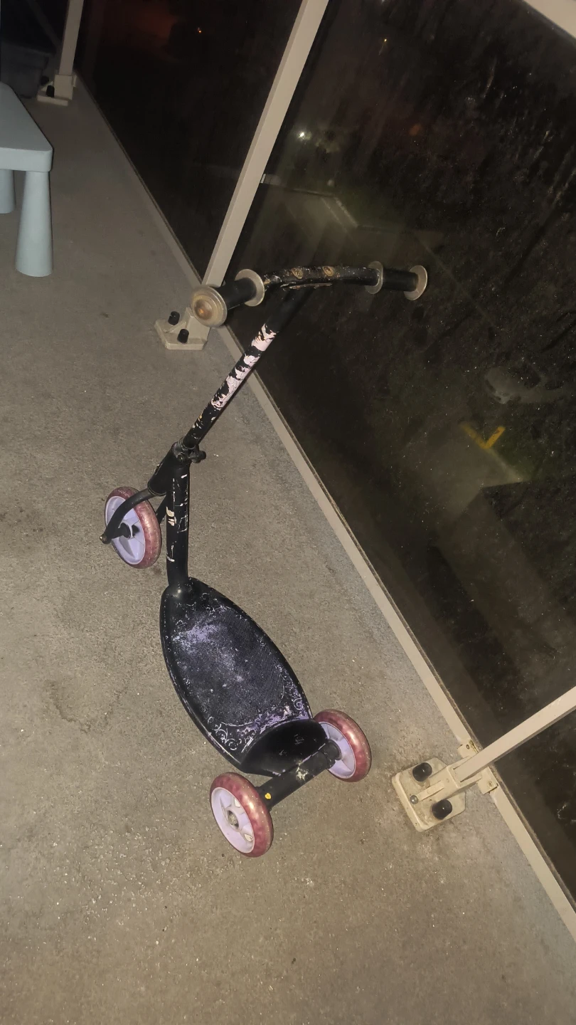 Kids 3-Wheel Scooter