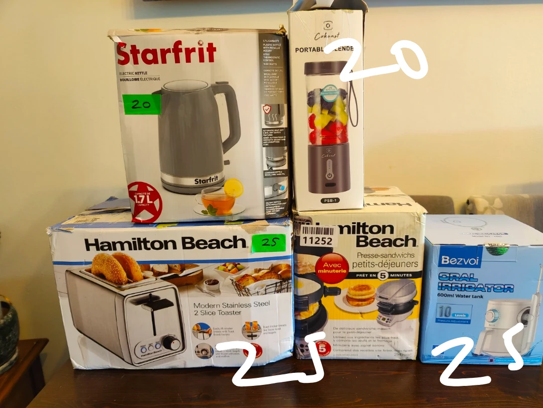 Starfrit Electric Kettle, toaster, blender