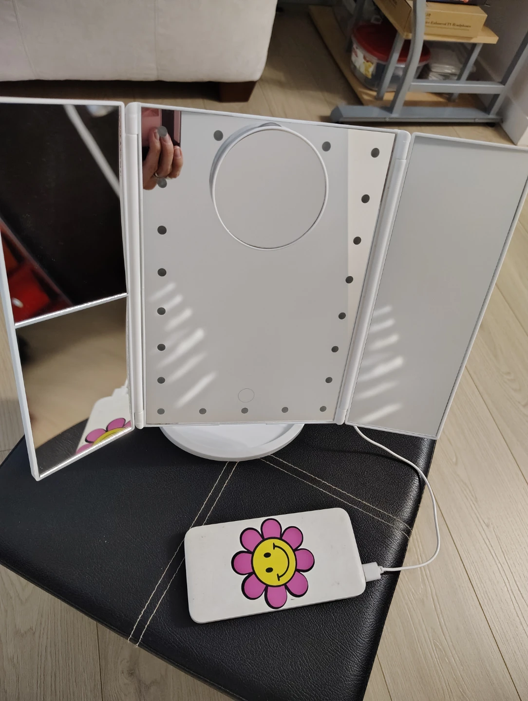 White Tri-Fold LED Makeup Mirror with USB Power Bank - photo 2