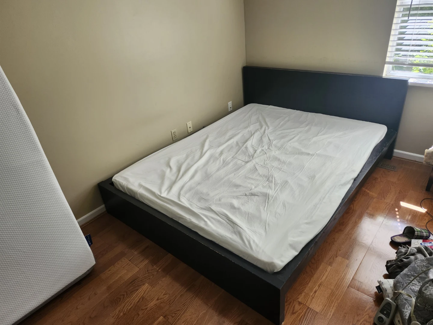 Queen size bed.box spring - photo 2