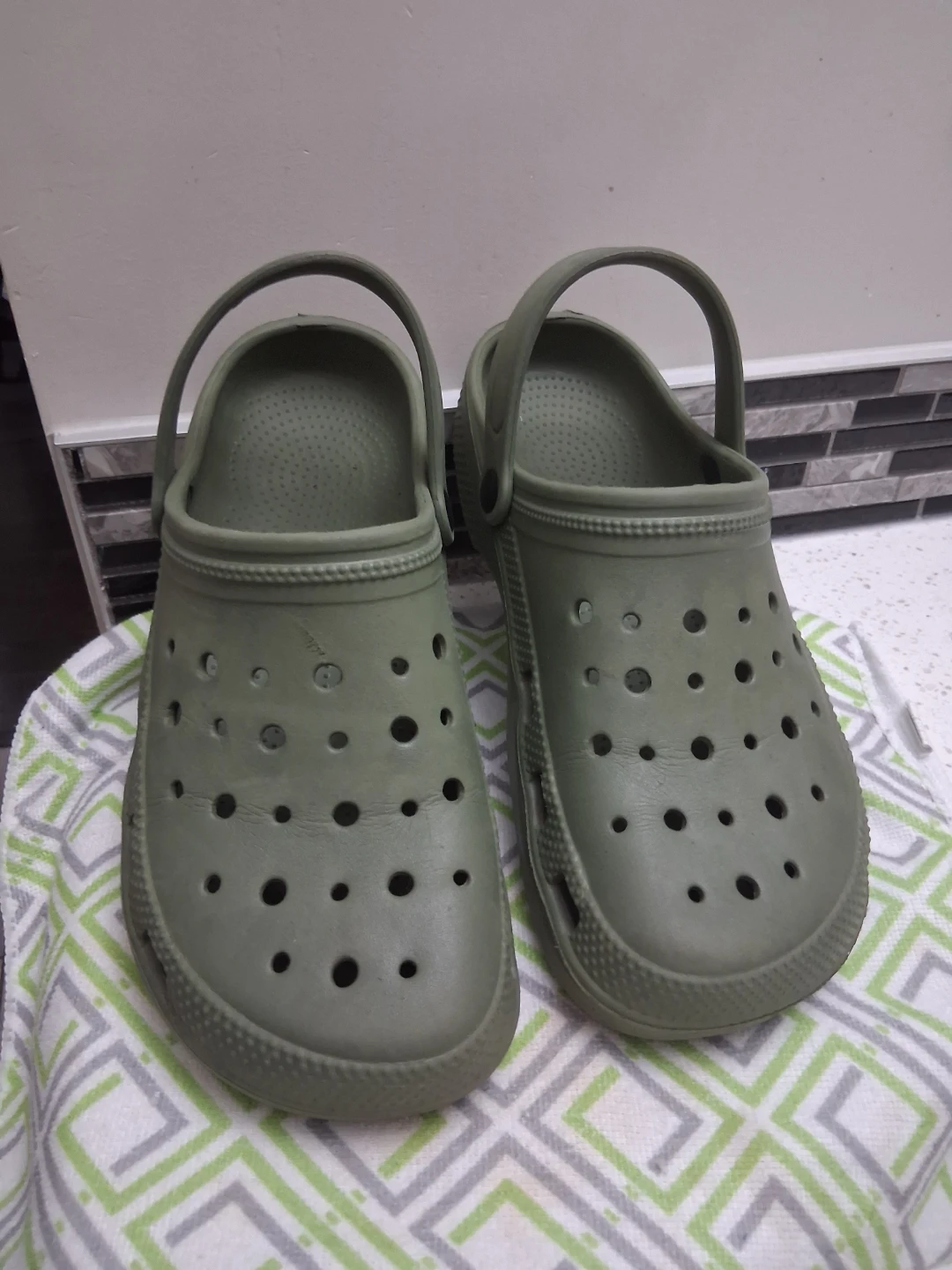Olive Green Clog SHOES SIZE 11 - photo 2
