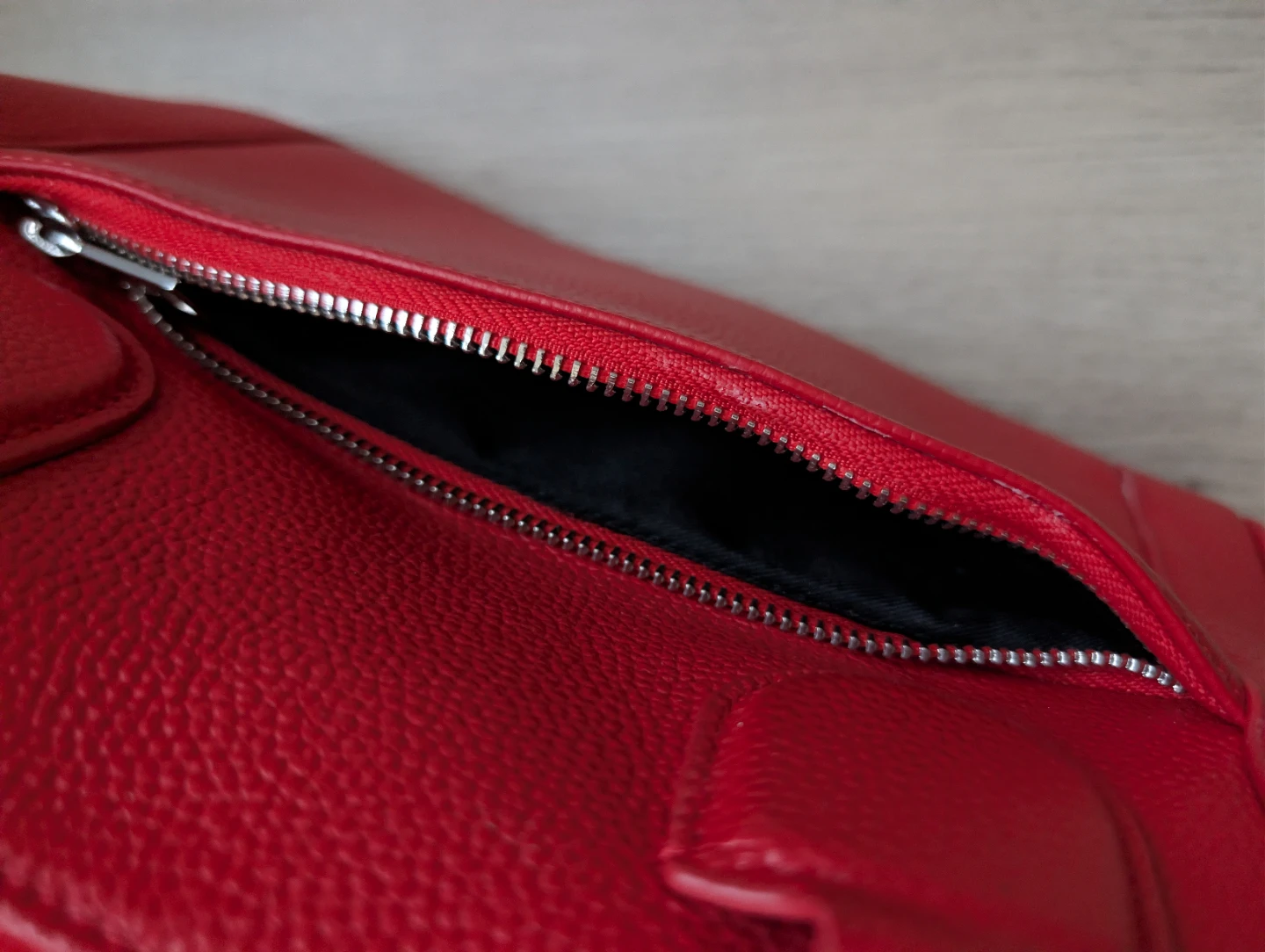 RARE Official Air Canada Flight Attendant Red Leather Purse - photo 3