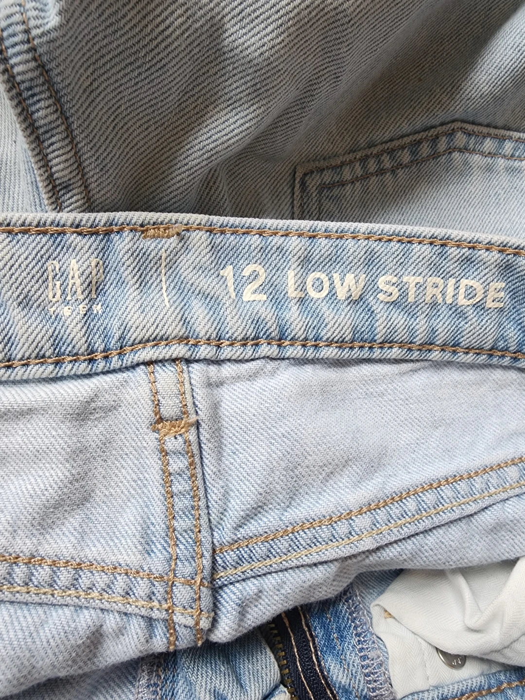GAP Low Stride Jeans - Light Wash - Size 12