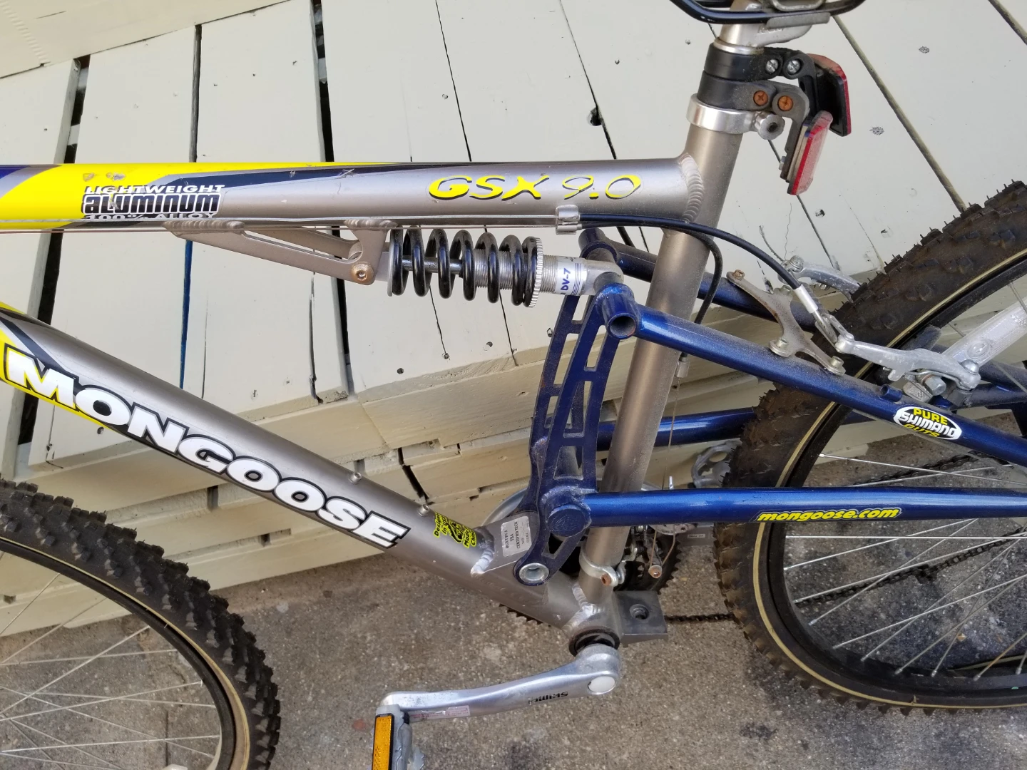 Mongoose GSX 9.0 Full Suspension Mountain Bike