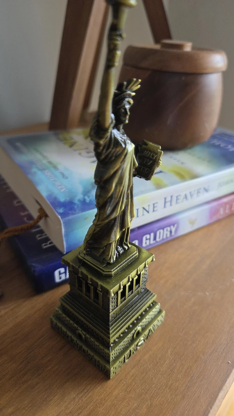 Statue of Liberty Resin Figurine Décor *new - photo 2