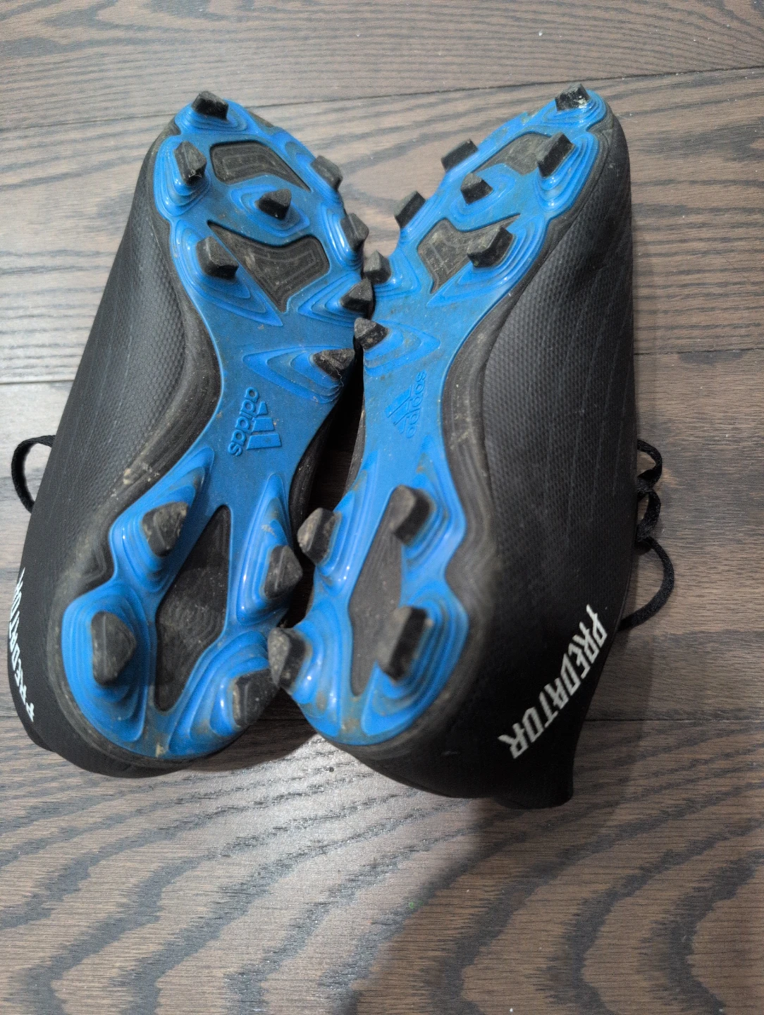 Adidas Predator Soccer Cleats 4 1/2 (4.5)