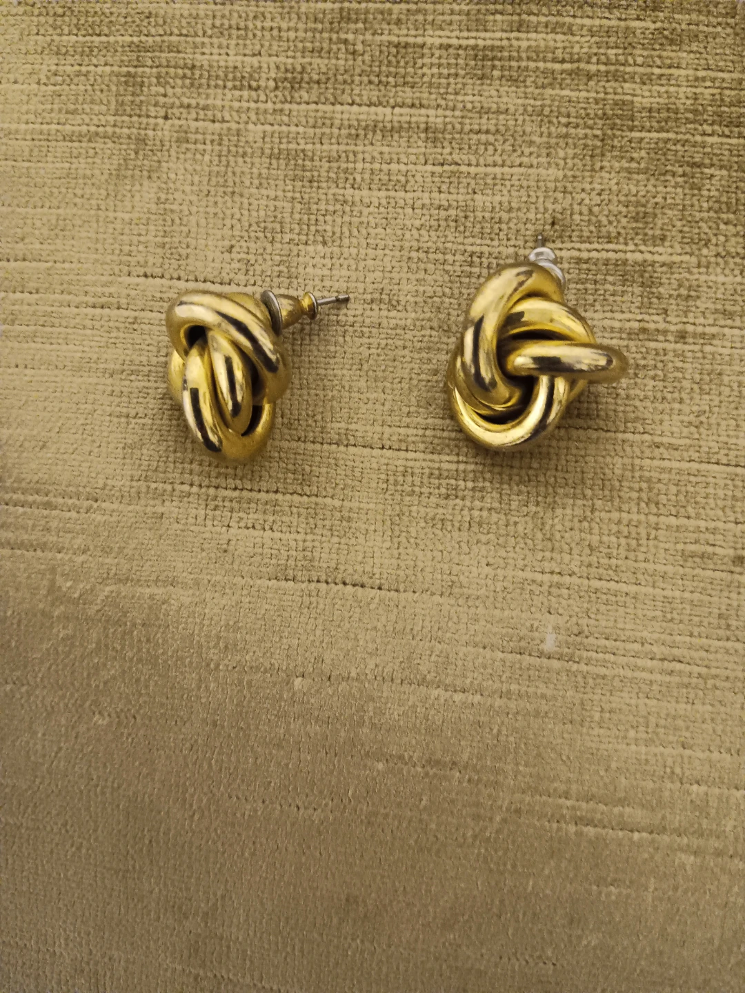 Gold Tone Knot Earrings