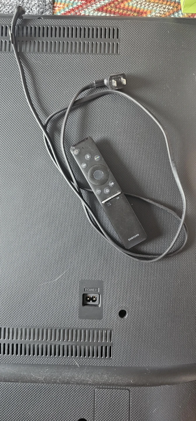 Donation Samsung 50" 4K UHD Smart TV - photo 2