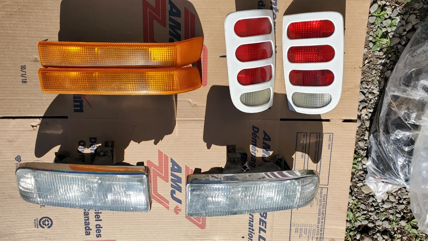 2005 Chevy Blazer 2dr 5-Spd Part Out