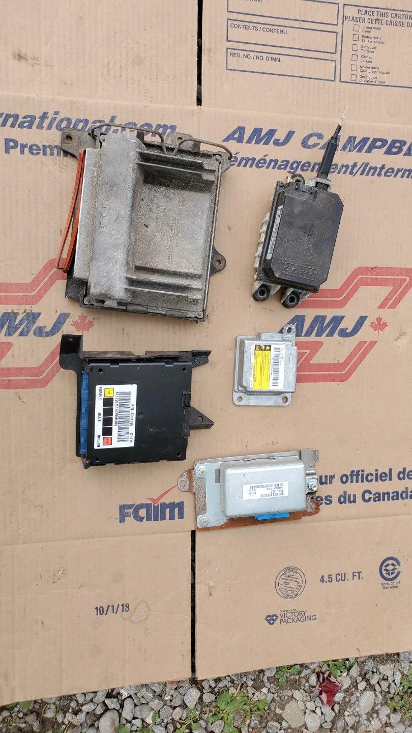 2005 Chevy Blazer 2dr 5-Spd Part Out - photo 4