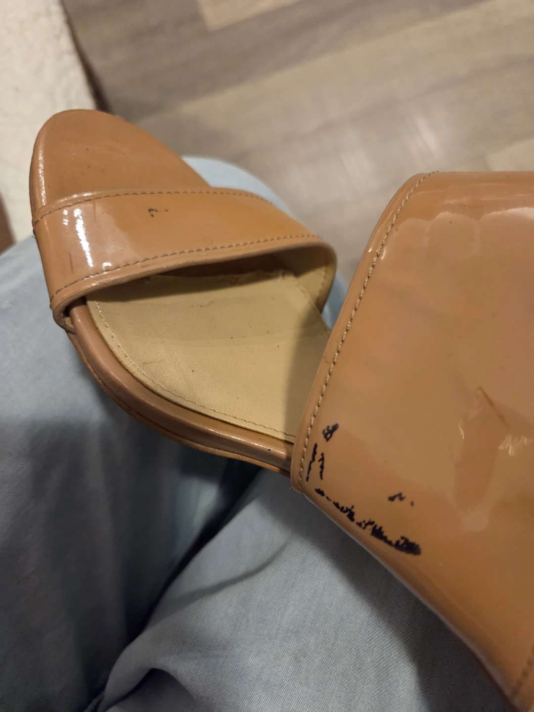 Coach Tan Patent Leather Heels Size 7.5B - photo 3