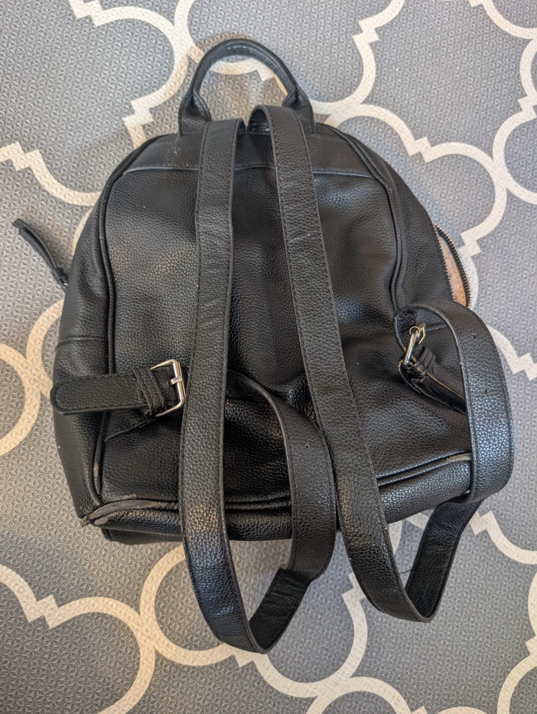 Dana Buchman backpack/purse - photo 2