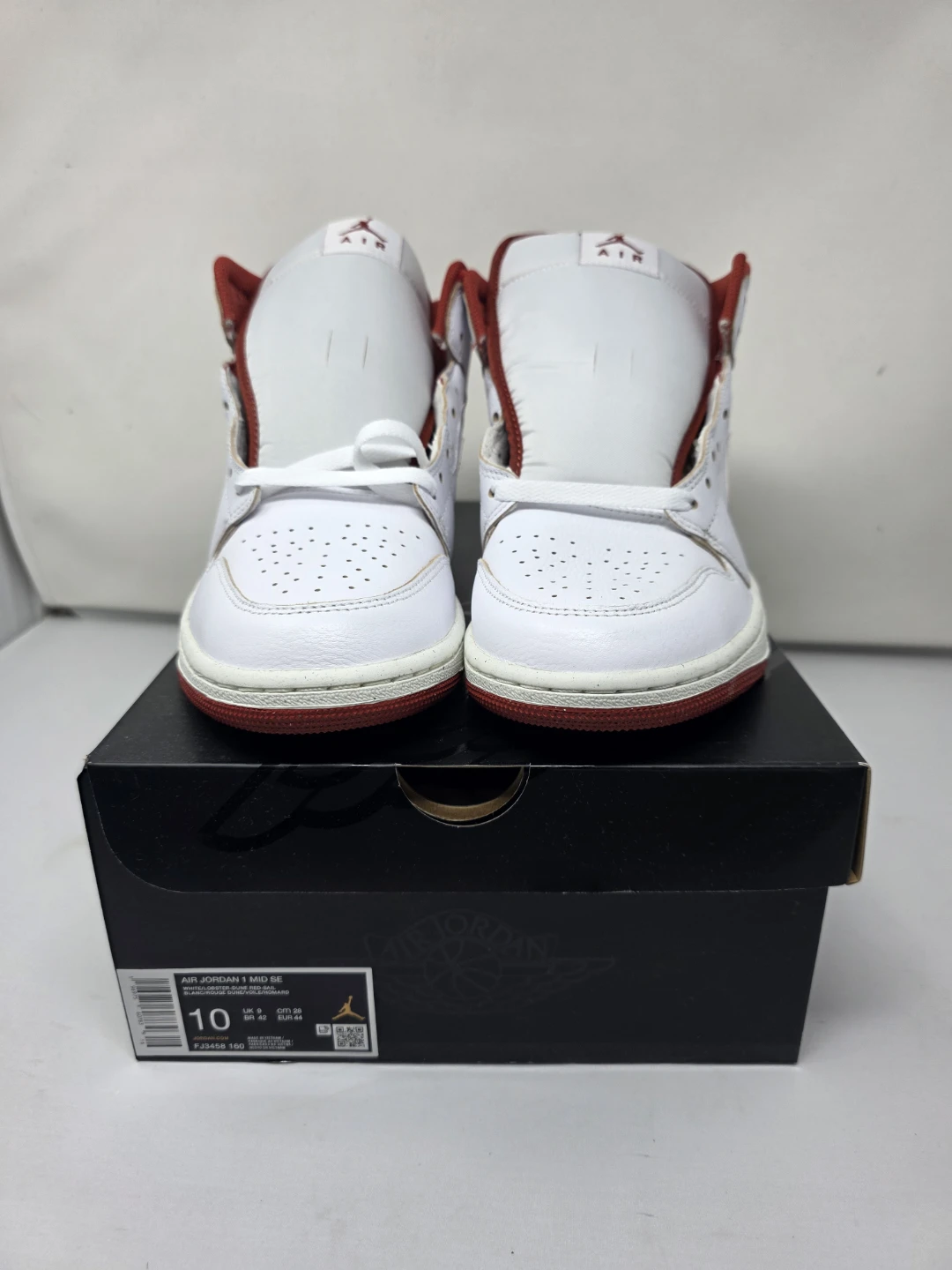 Air Jordan 1 Mid SE White Red Sneakers Size 10 ⚽️