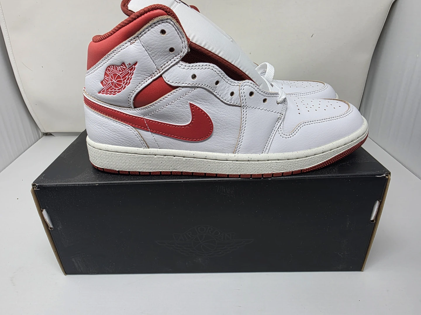 Air Jordan 1 Mid SE White Red Sneakers Size 10 ⚽️ - photo 2