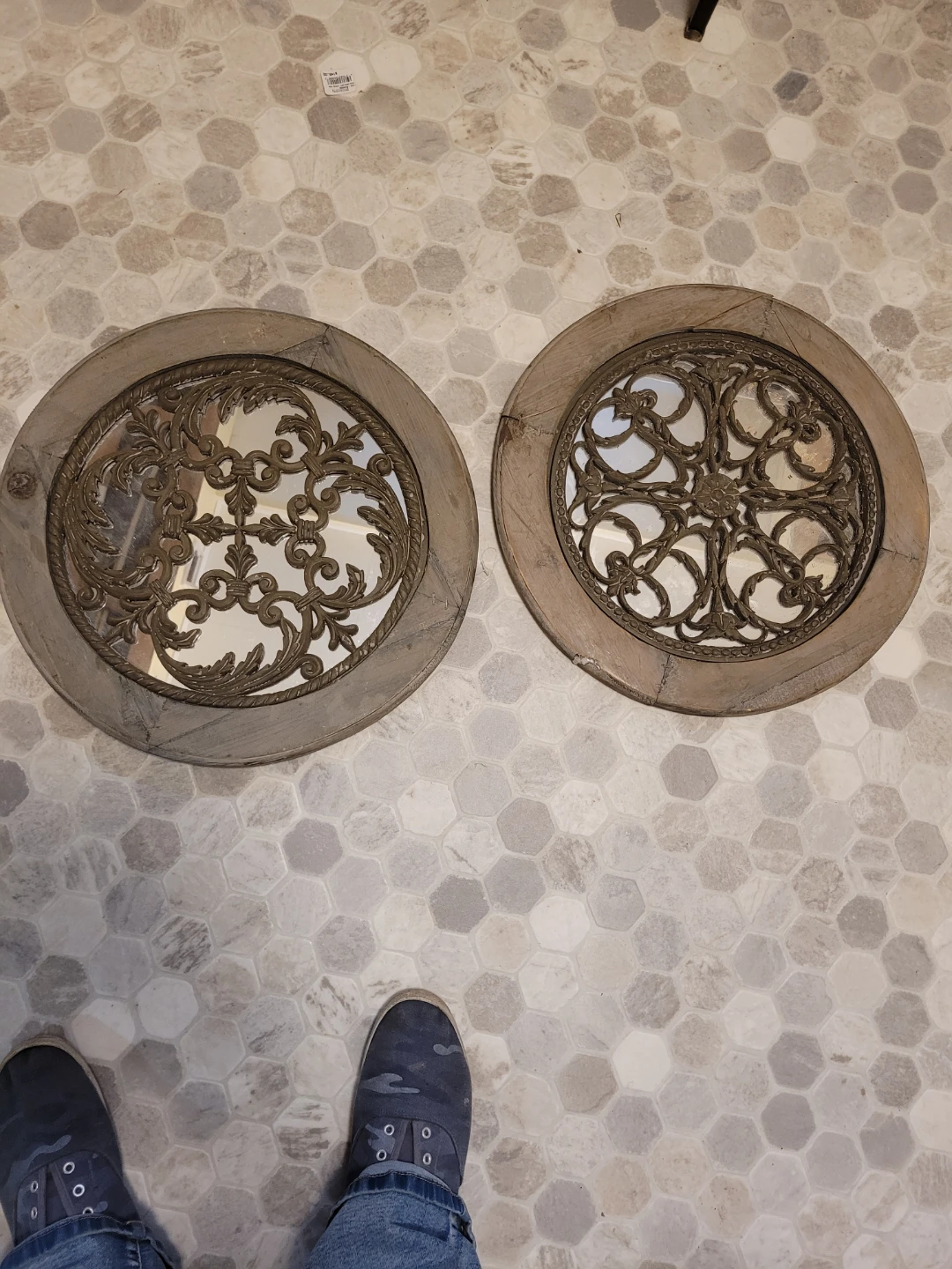 Set of 2 Round Decorative Mirrors