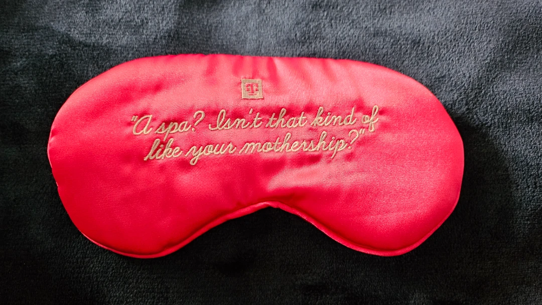 Red Satin Sleep Mask "A spa?" ⚽