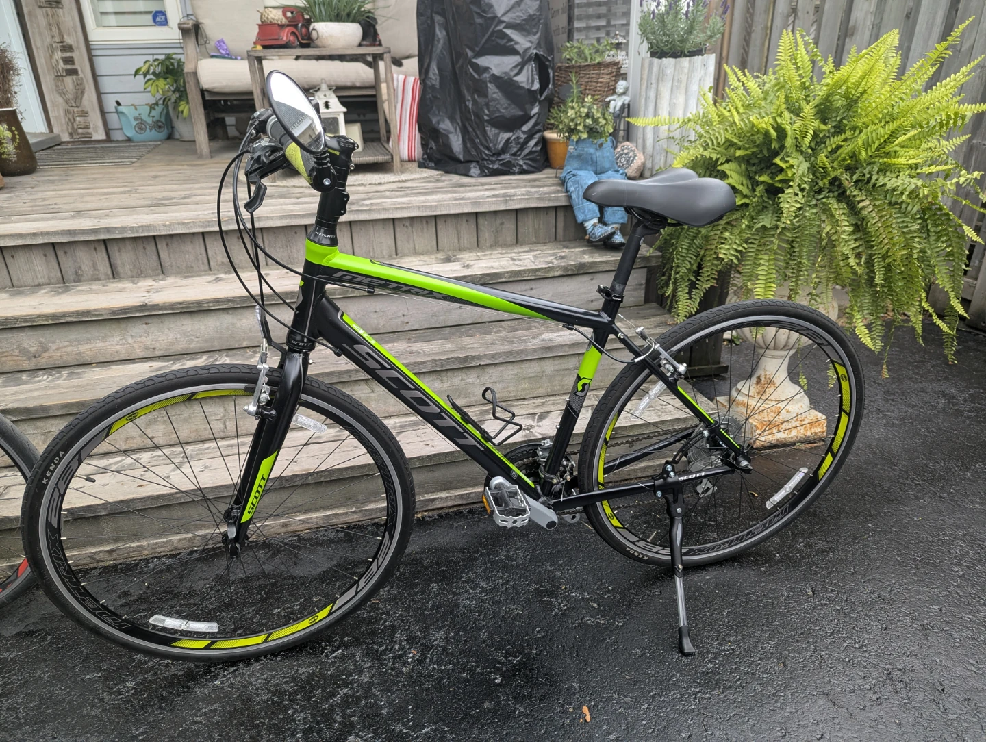 Bike. Scott Metrix 40 medium frame