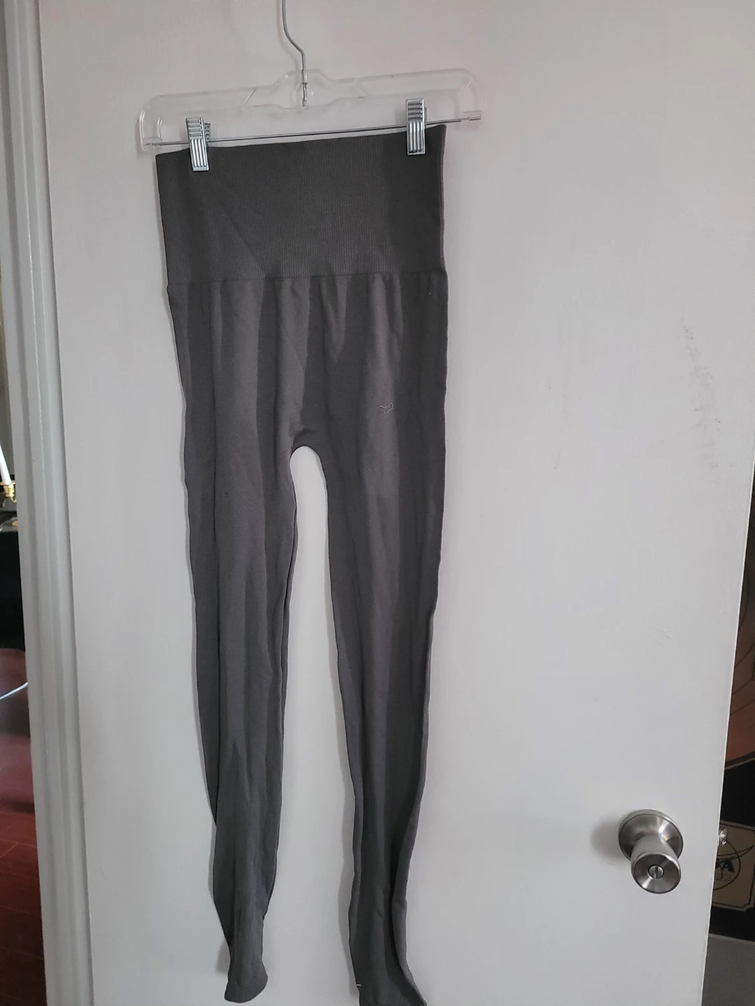 Grey Ribbed High-Waisted Leggings - photo 2