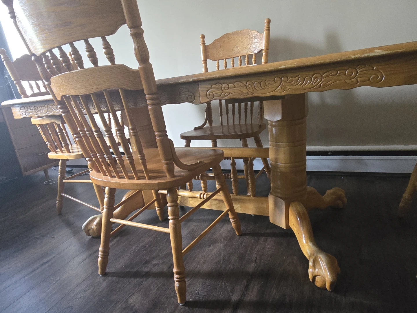 Solid Oak Pedestal Dining Set (Extendable) plus 4 Chairs.