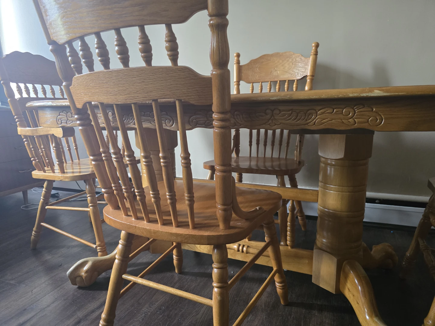 Solid Oak Pedestal Dining Set (Extendable) plus 4 Chairs. - photo 4