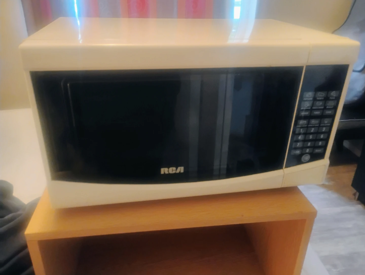 RCA Microwave Oven