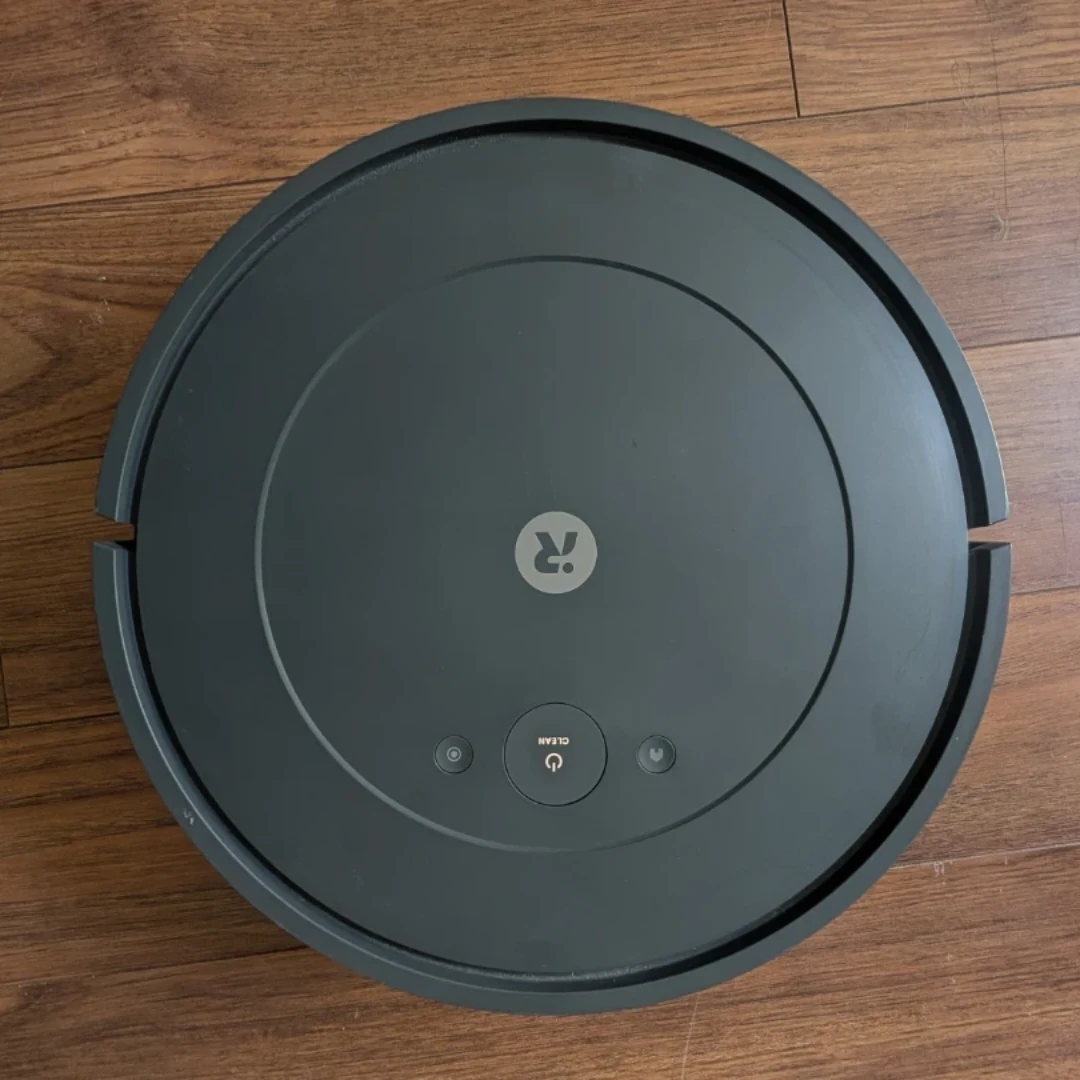 iRobot Roomba essentials Vacuum Cleaner with Accessories