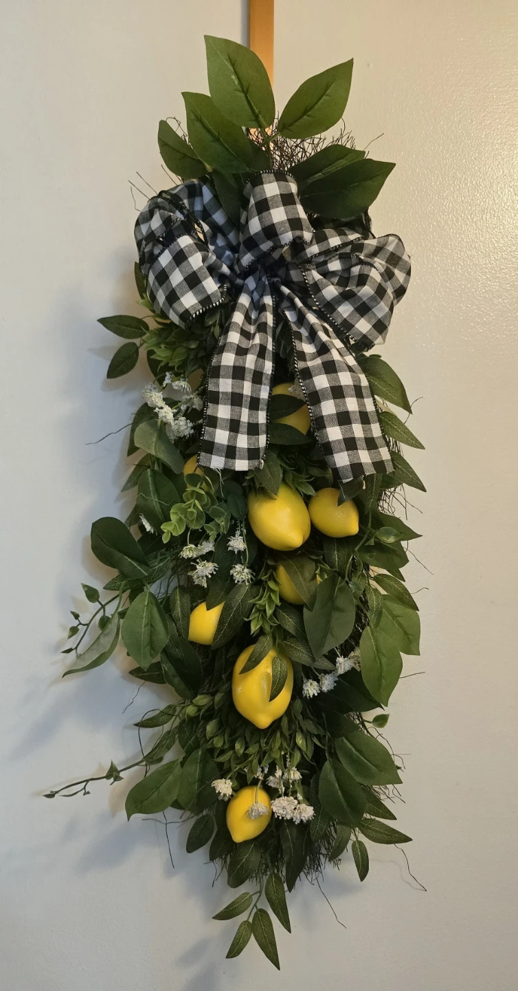 Summer Lemon Swag