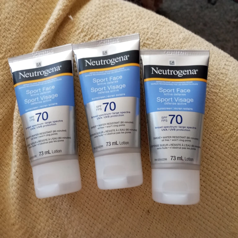 Neutrogena Sport Face SPF 70 Sunscreen - 73 mL Tubes (3-Pack)