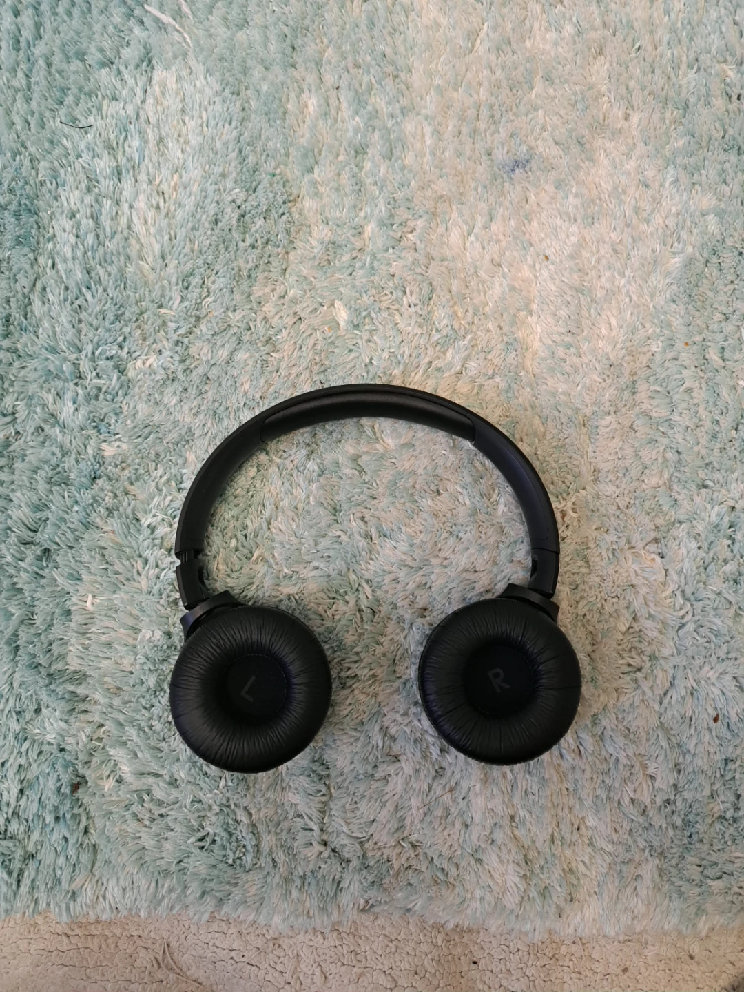 JBL Tune 510BT Wireless Headphones with charger - photo 3