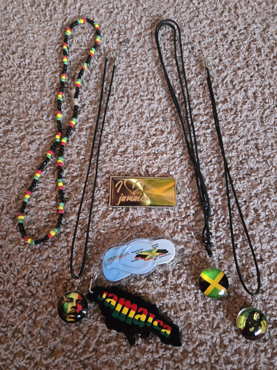 Jamaica Souvenir Necklace and Beaded Bracelet Set
