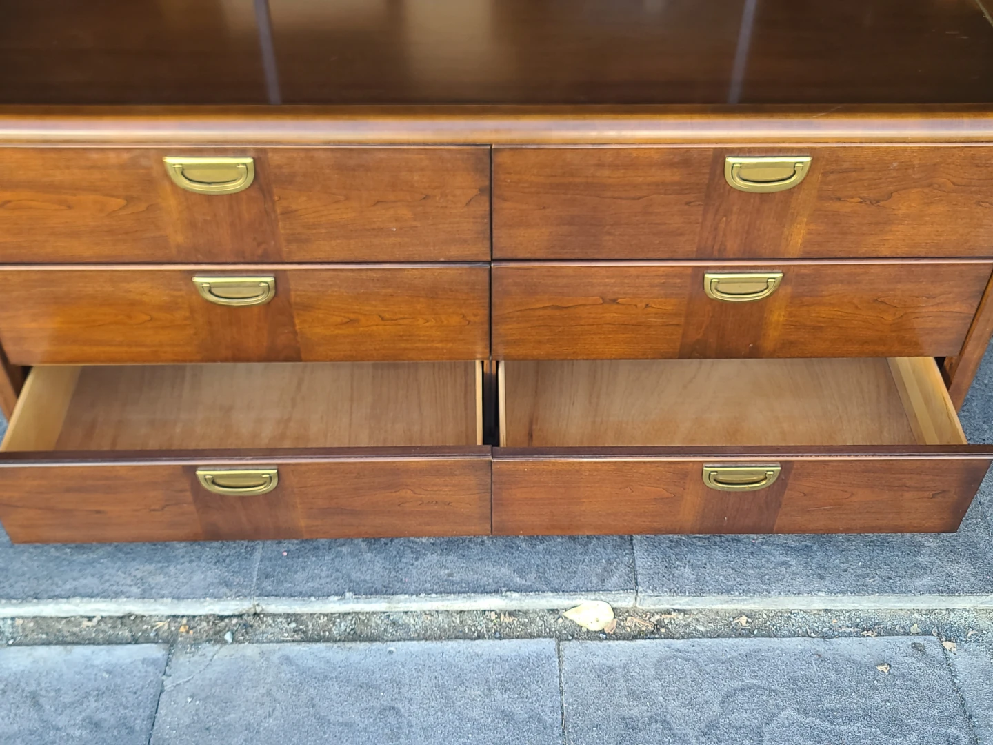 Vintage Delcraft by Electrohome 6-Drawer Dresser - photo 2