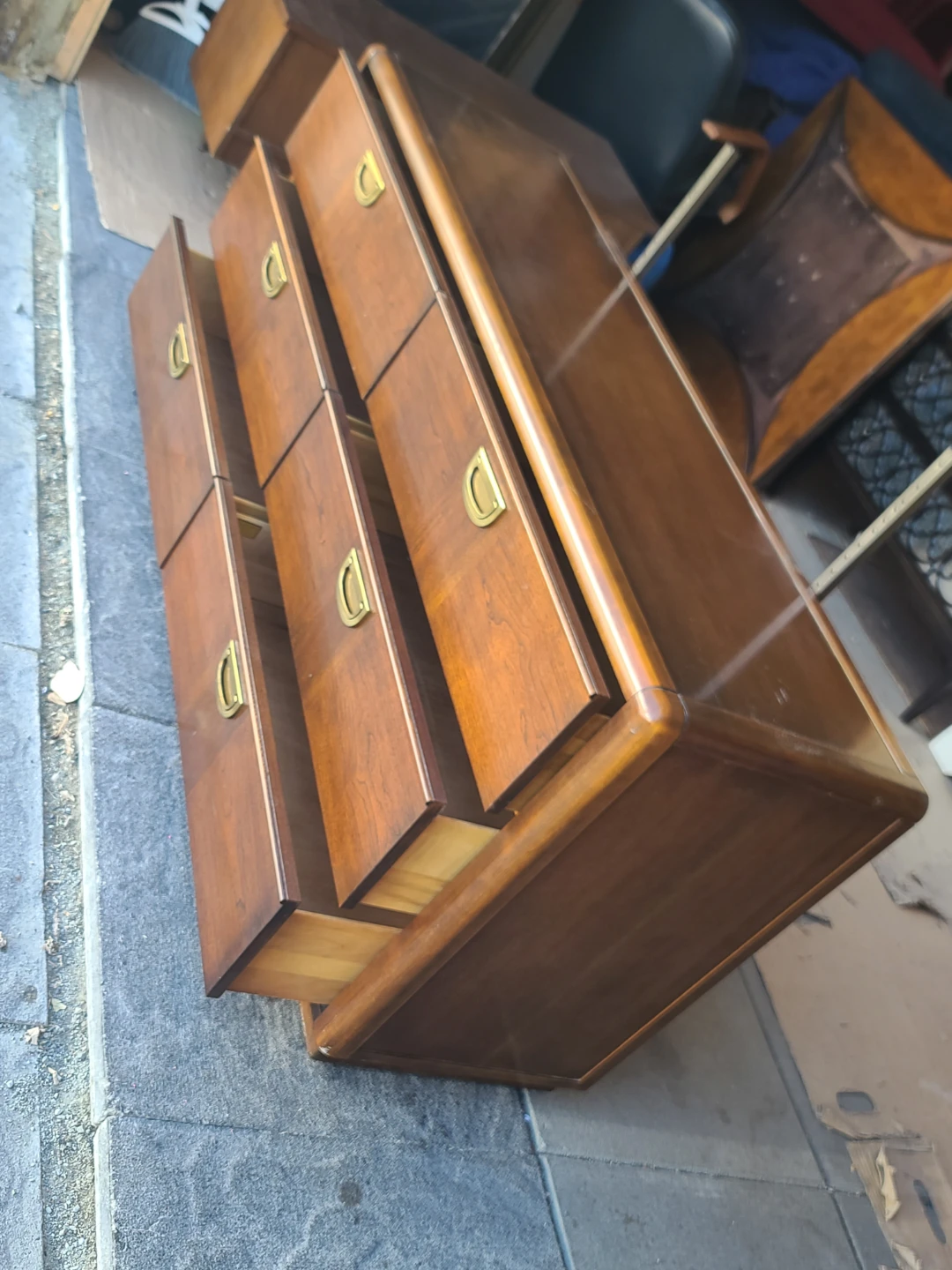 Vintage Delcraft by Electrohome 6-Drawer Dresser - photo 3