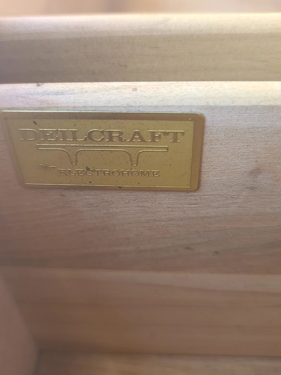 Vintage Delcraft by Electrohome 6-Drawer Dresser - photo 4