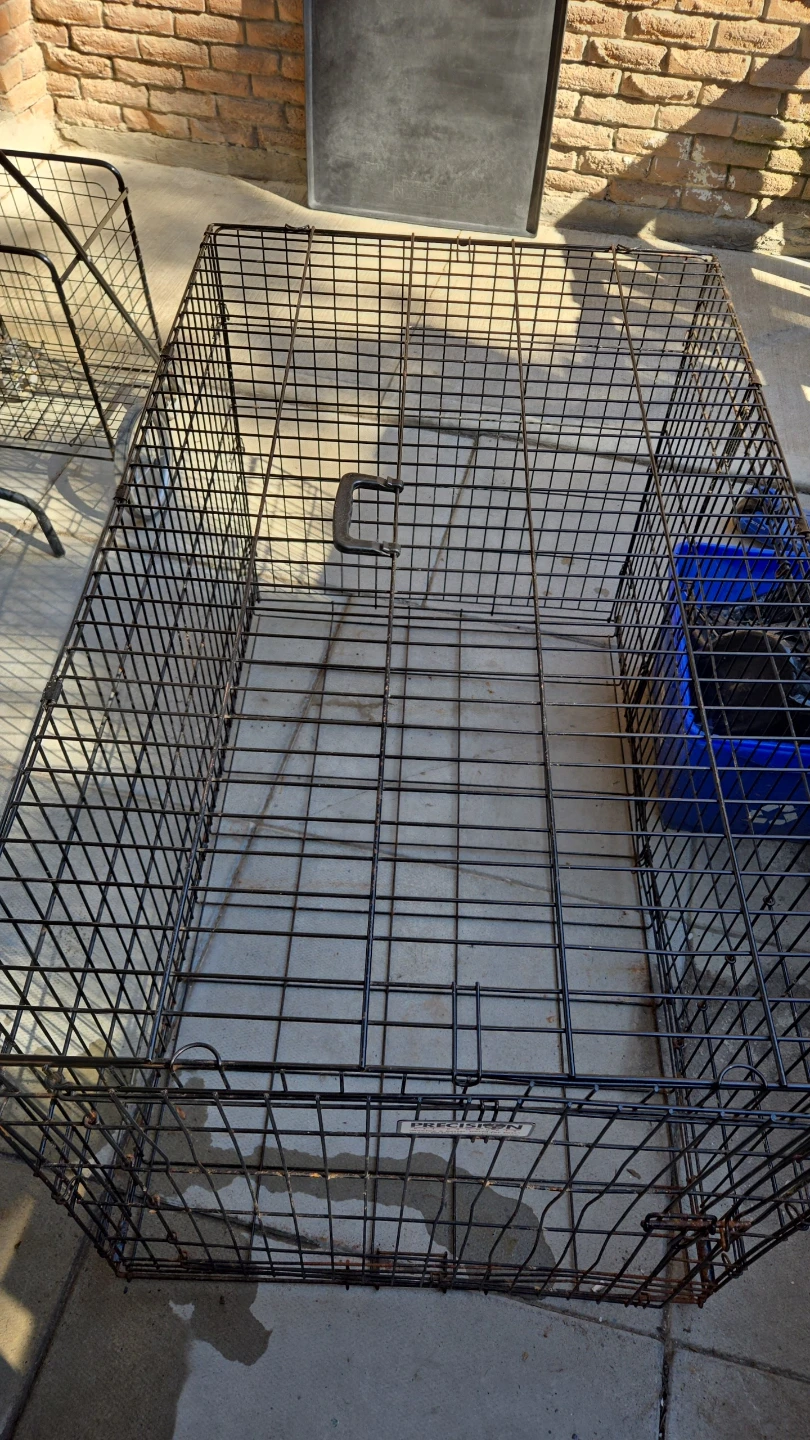 Wire Dog Crate - Large/XL - photo 2