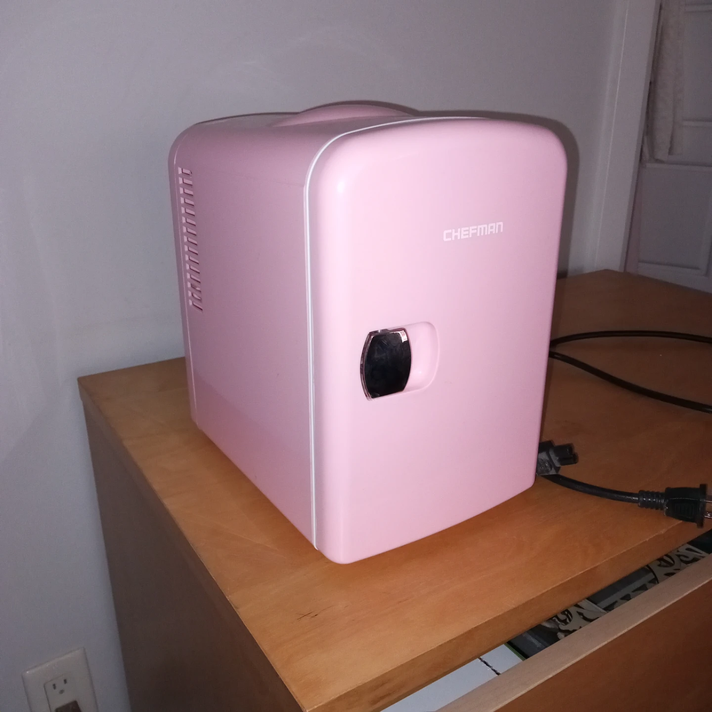 Chefman Pink minifridge