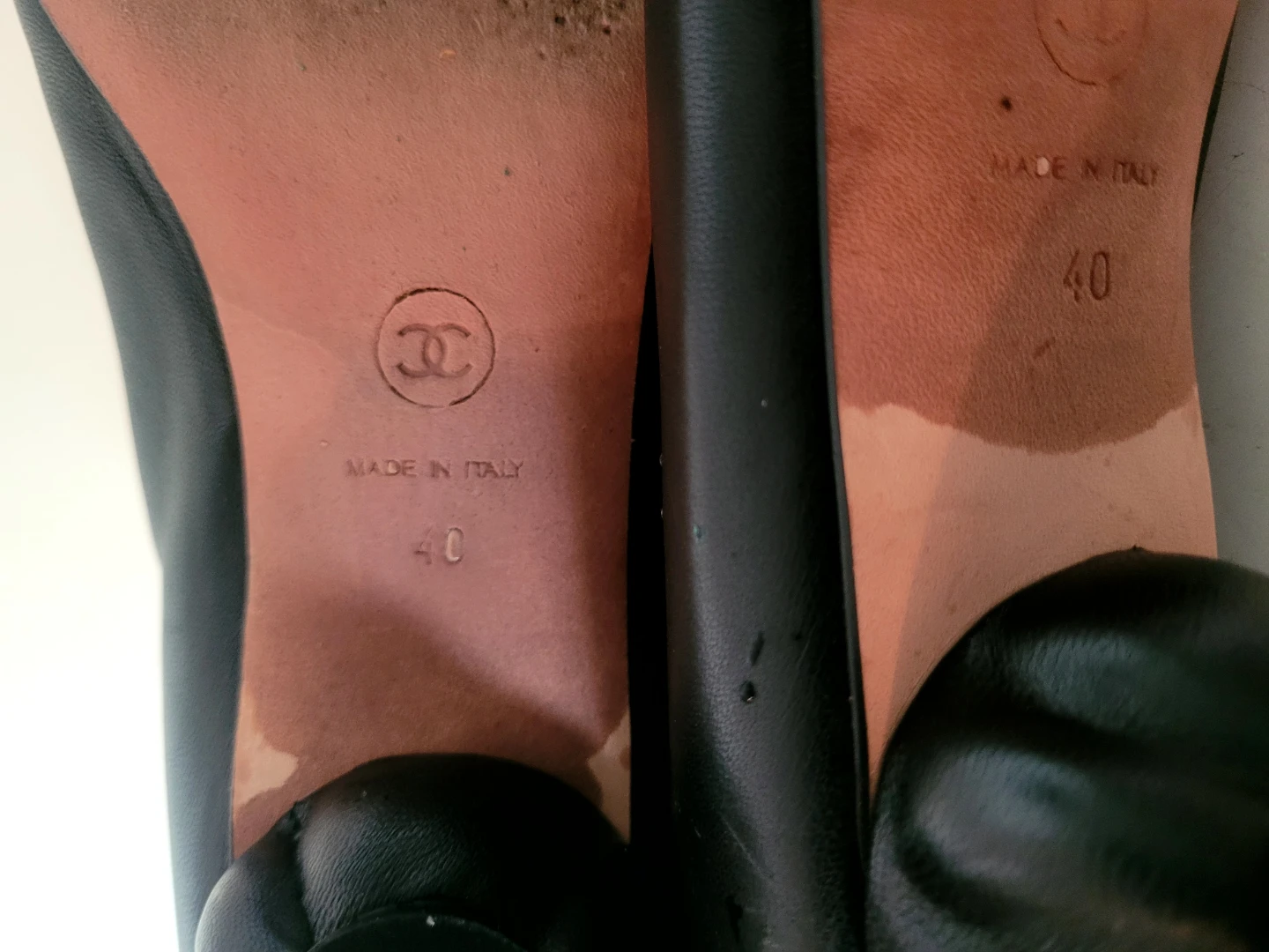 Chanel Black Leather Ankle Boots Size 40⚽ - photo 4