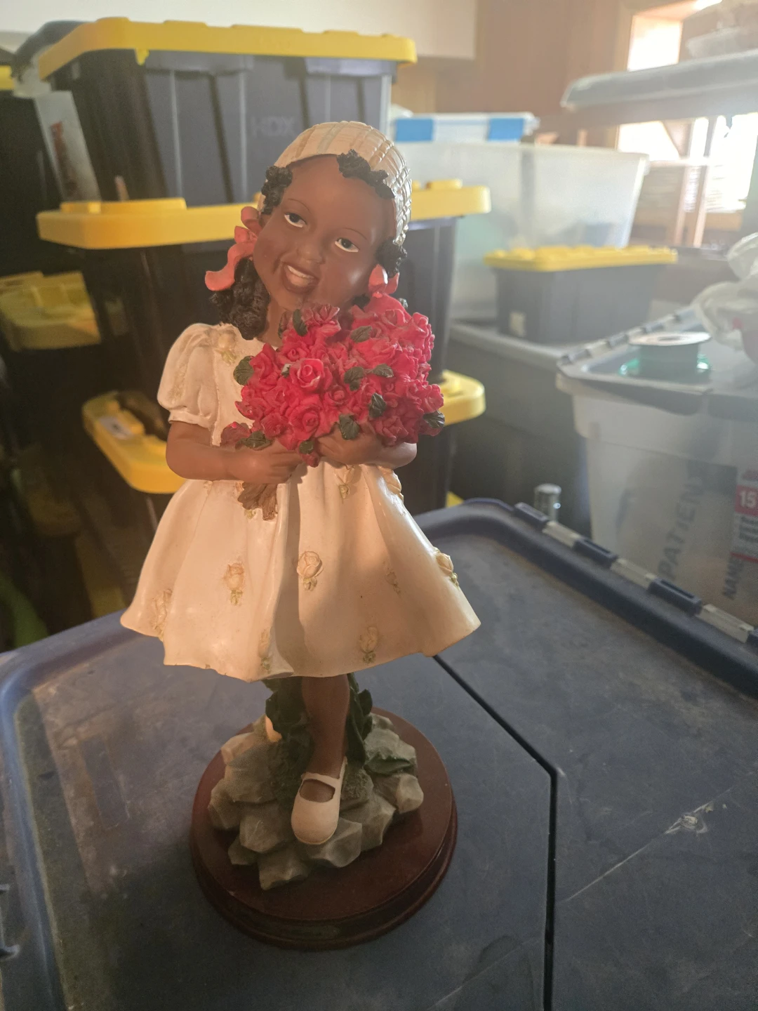 Decorative Figurine of a Girl with Roses - photo 2