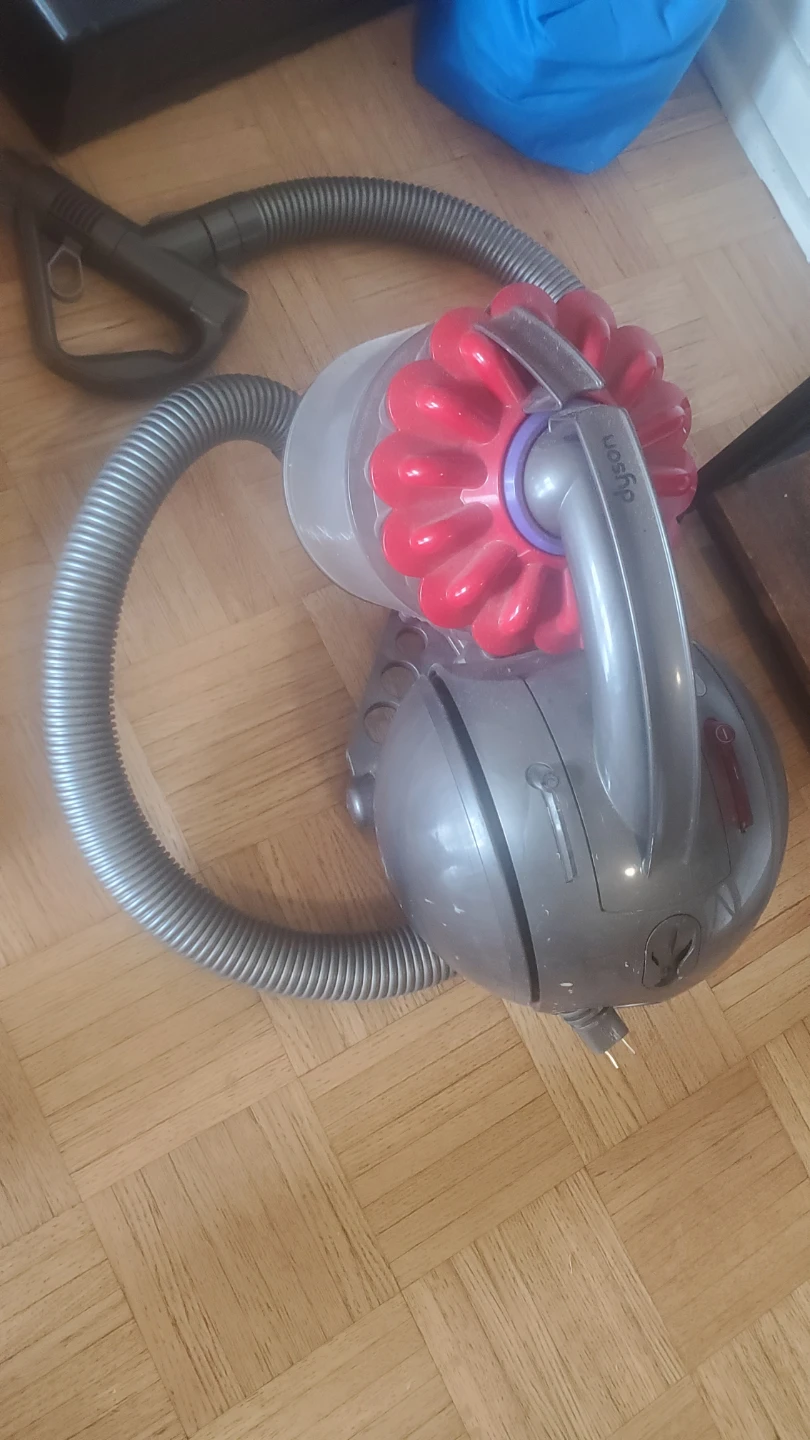 Dyson Vacuum Cleaner