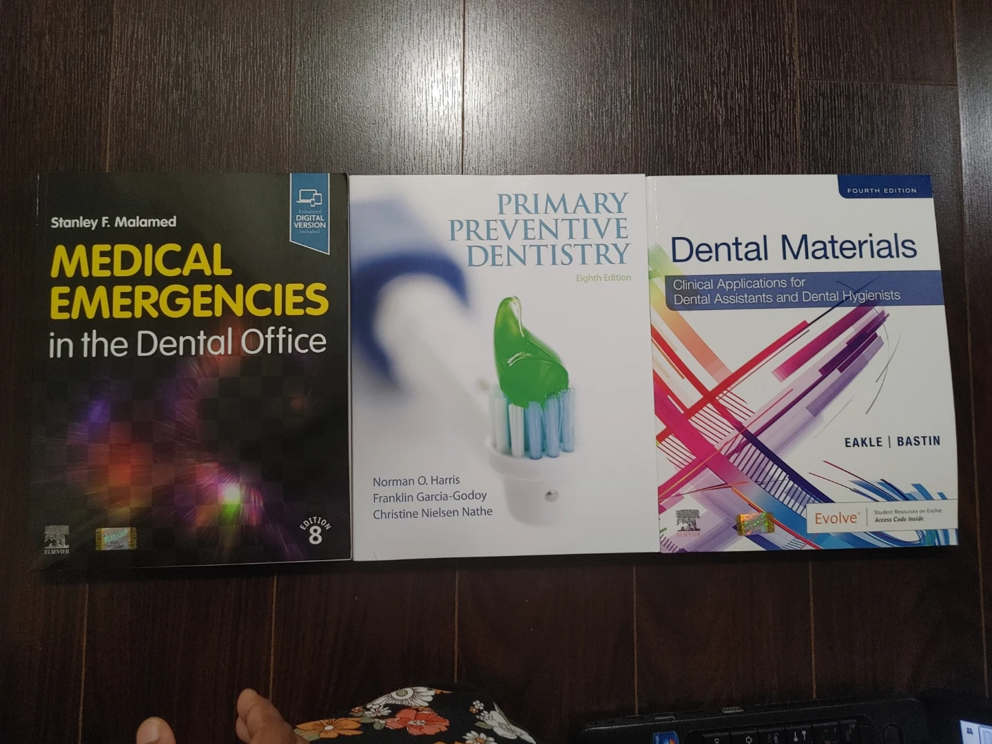 Bundle of 5 Dental Hygiene Textbooks - photo 3