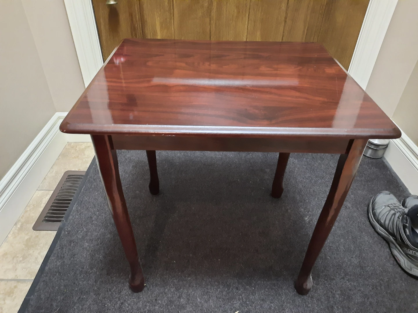 Side/end table