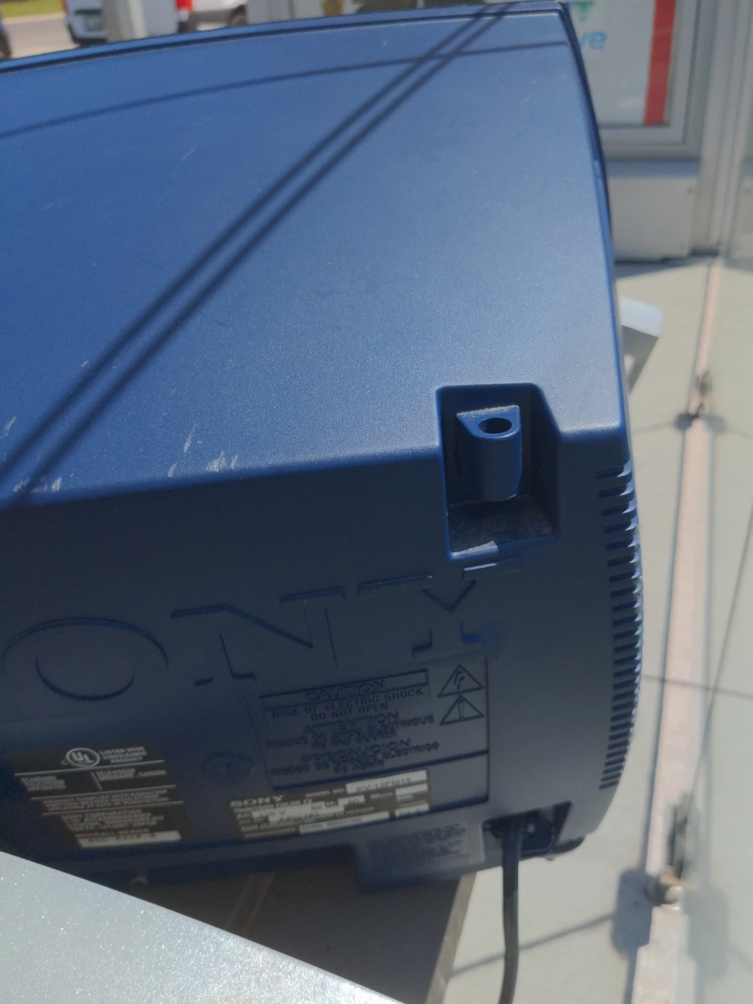 Sony KV-13FM14 - PARTS ONLY - photo 3
