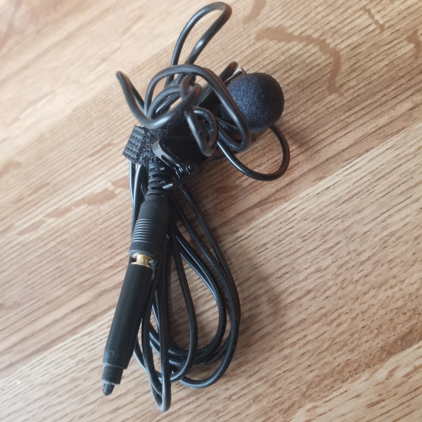 AGPTEK Lavalier Microphone with Pouch - photo 2