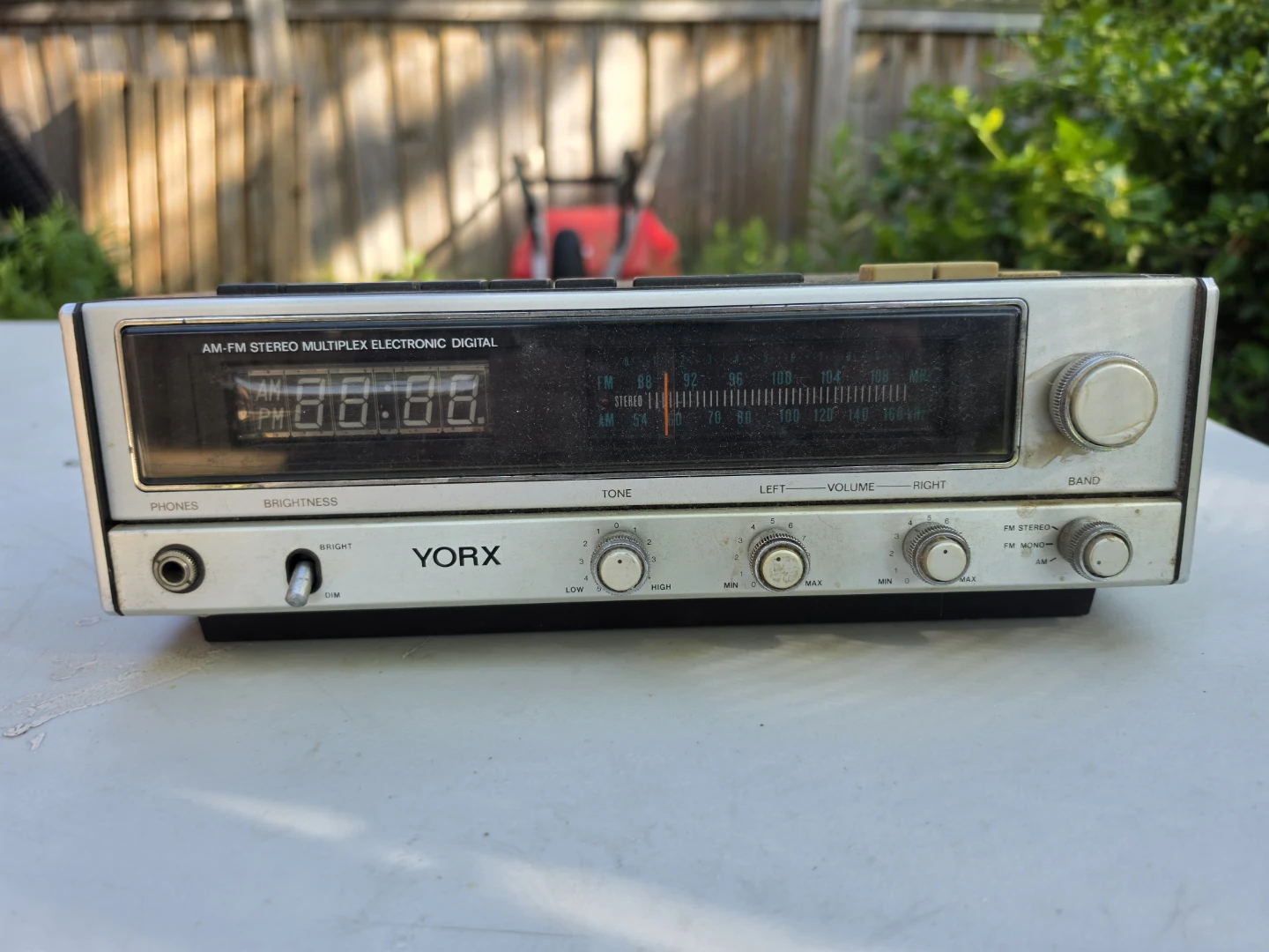 YORX Model R5232 AM/FM Stereo Receiver