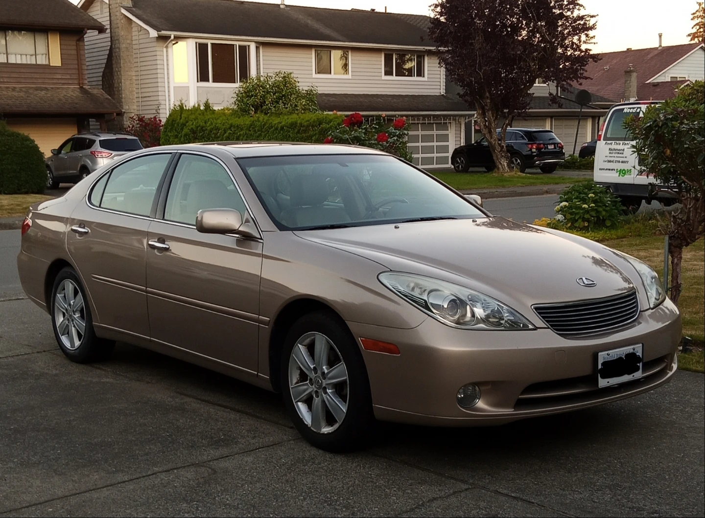 2005 Lexus ES 330 Sedan