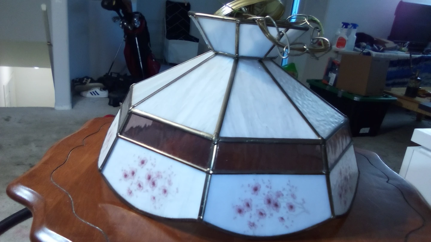 Stained Glass Lamp Shade with Floral Detail - photo 2