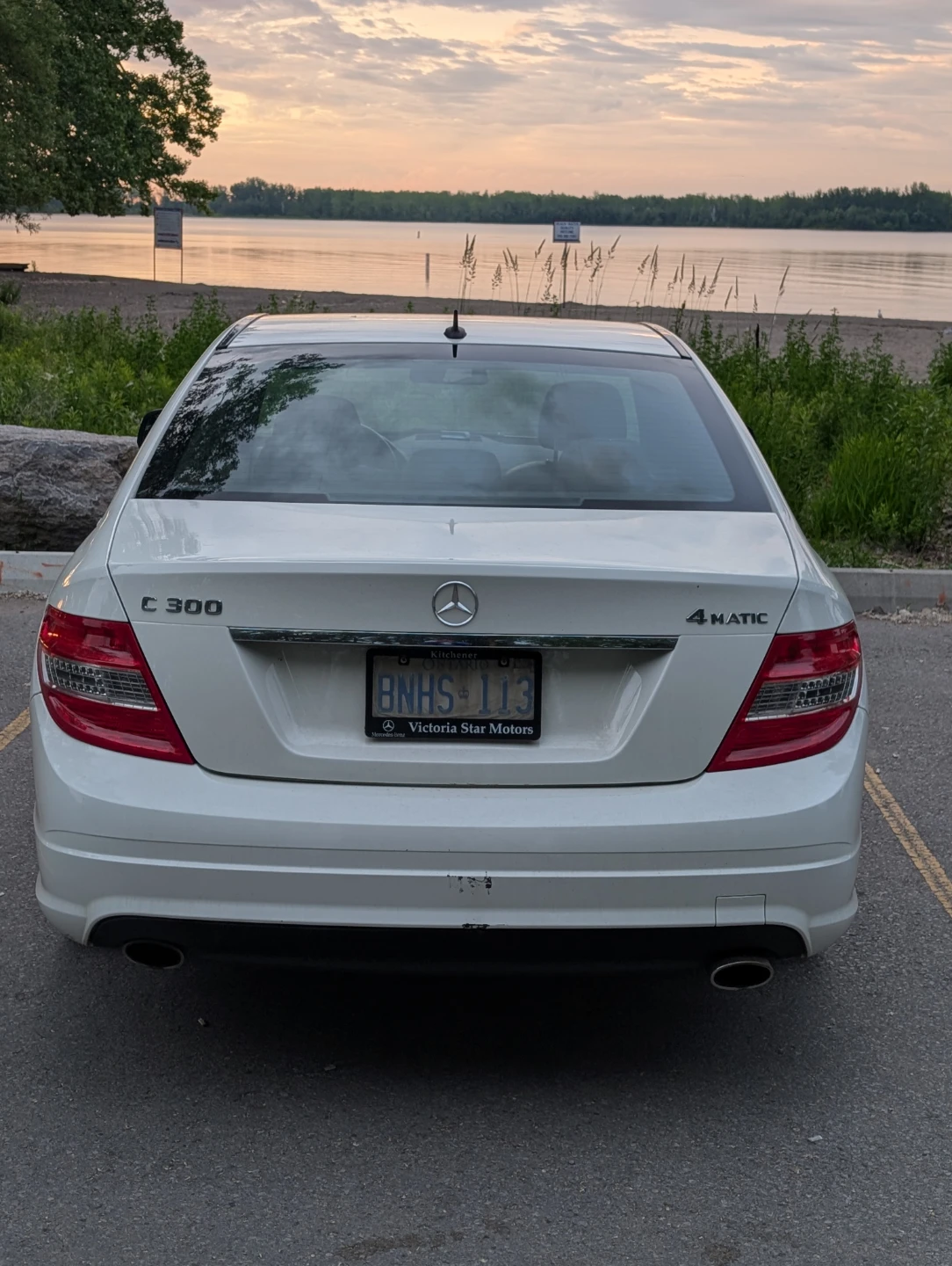 White Mercedes-Benz C300 4MATIC Sedan - photo 3