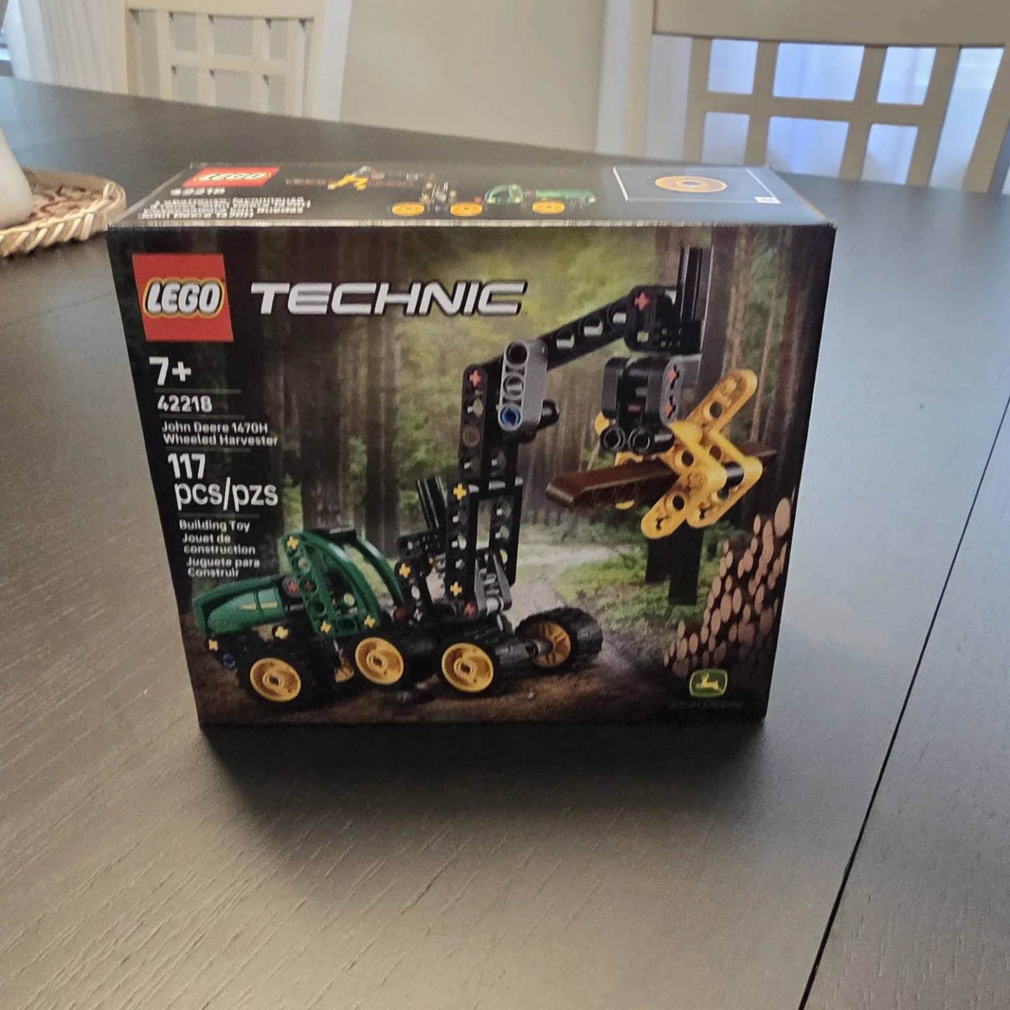 LEGO Technic John Deere 1470H Wheeled Harvester 42218 - photo 2
