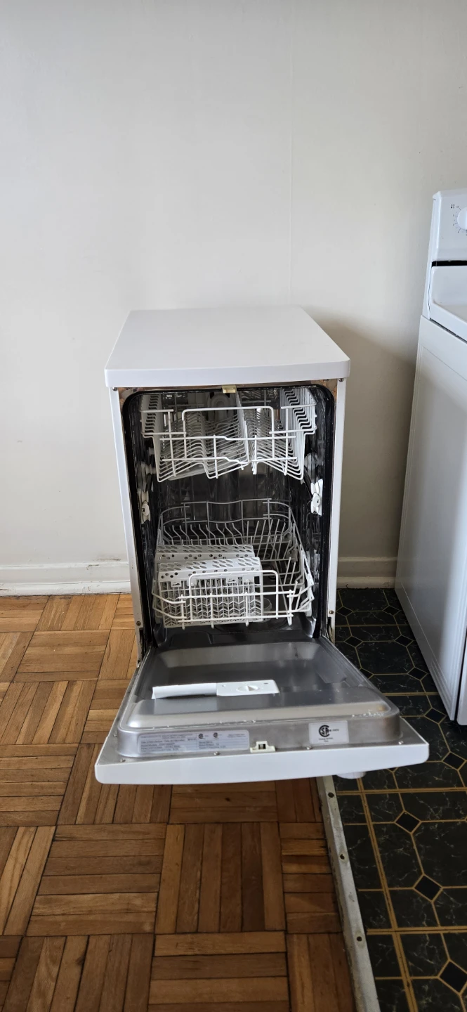 Danby Dishwasher - photo 2